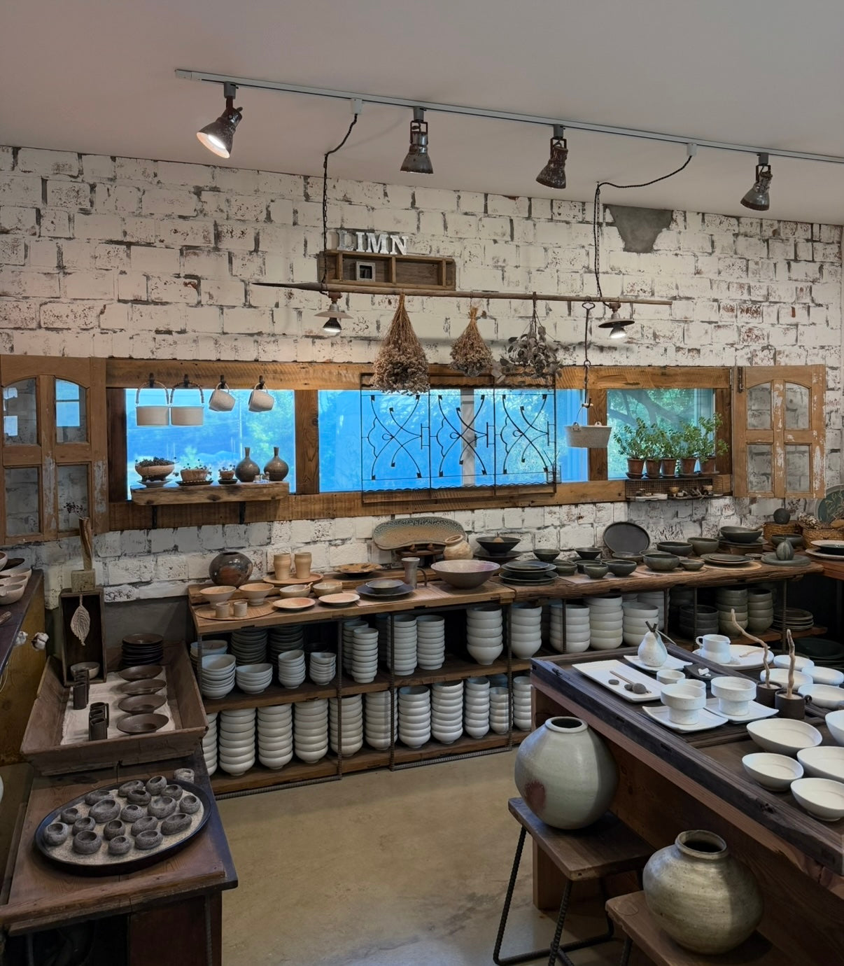 Ceramic Limn