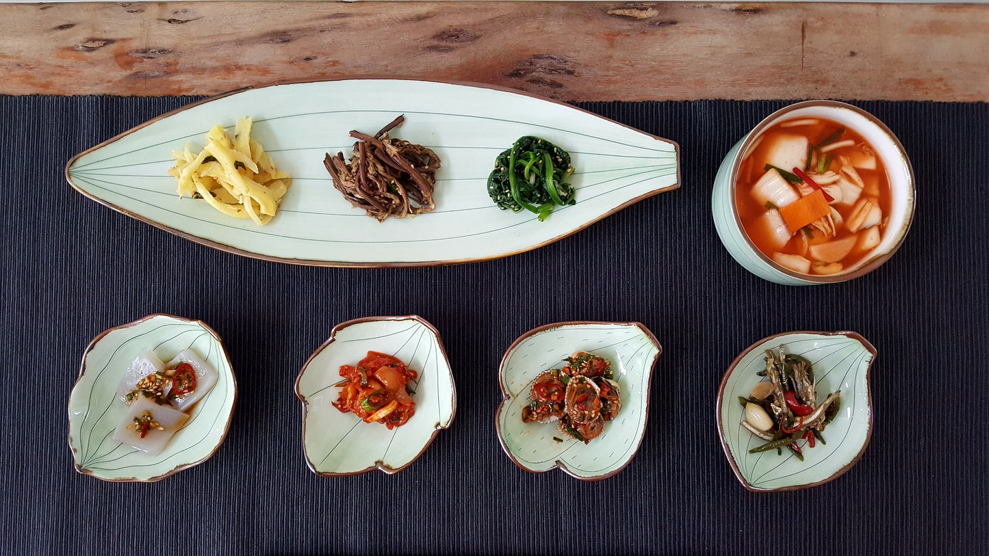 Long Leaf Serving Dish