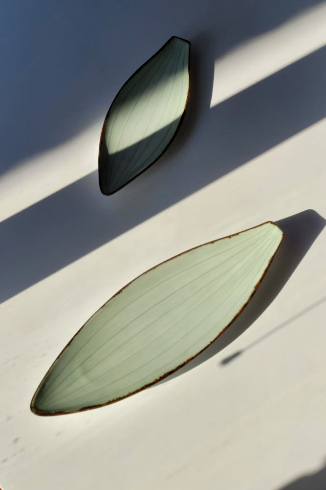 Long Leaf Serving Dish