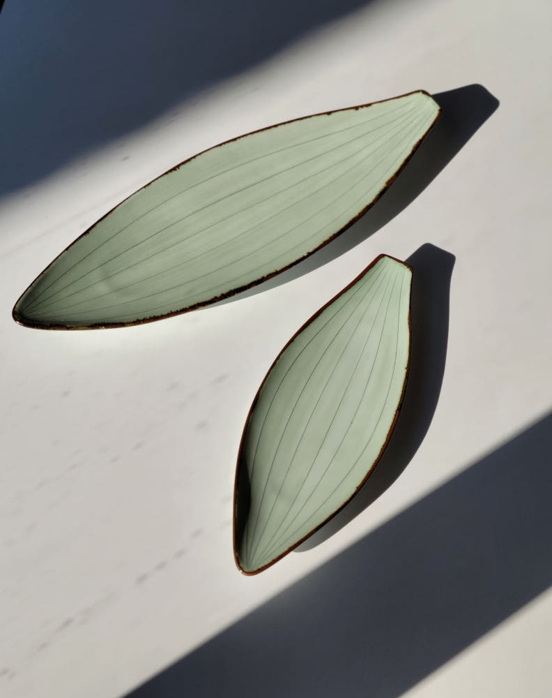 Long Leaf Serving Dish