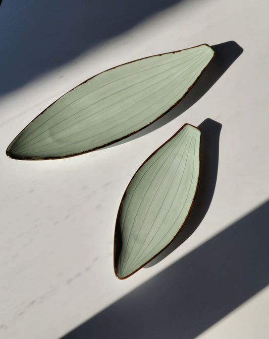 Long Leaf Serving Dish
