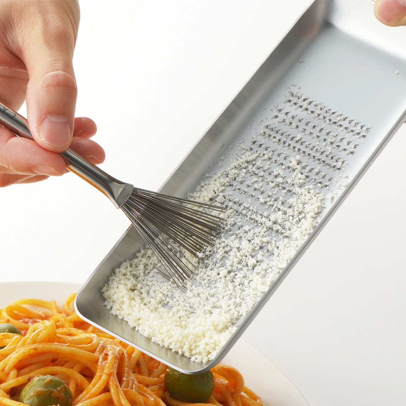 Oros Tray Grater/Brush
